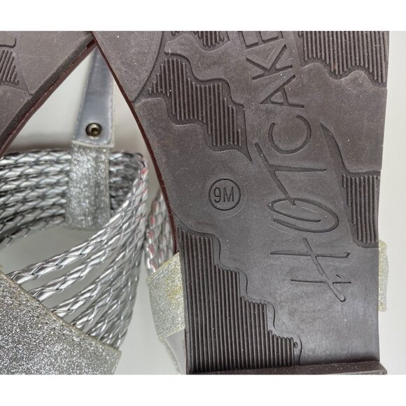 Hot Cakes Thong Buckle Silver Sparkly Sandals Womens Size 9M - Picture 10 of 12